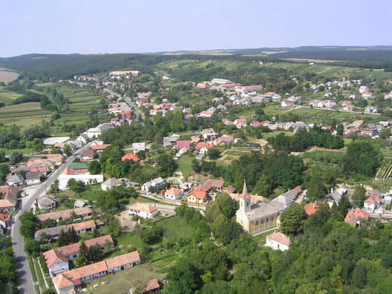 Bakonyalja and Bársonyos Bakonyalja and Bársonyos